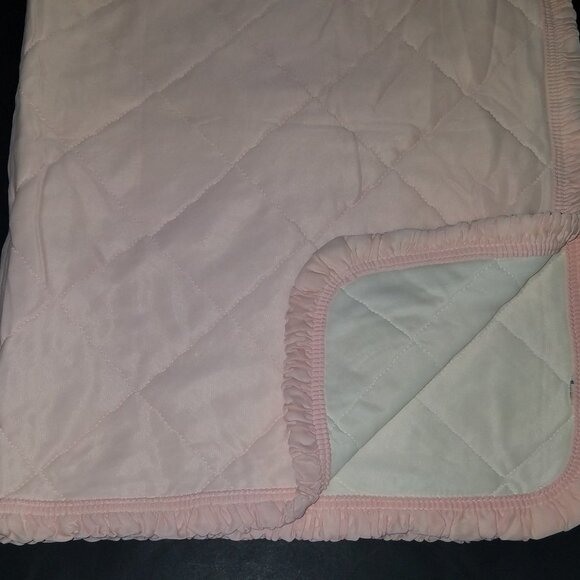 Pink White Quilted Comforter Crib Baby Girl Blanket Ruffled Edges - Picture 1 of 7